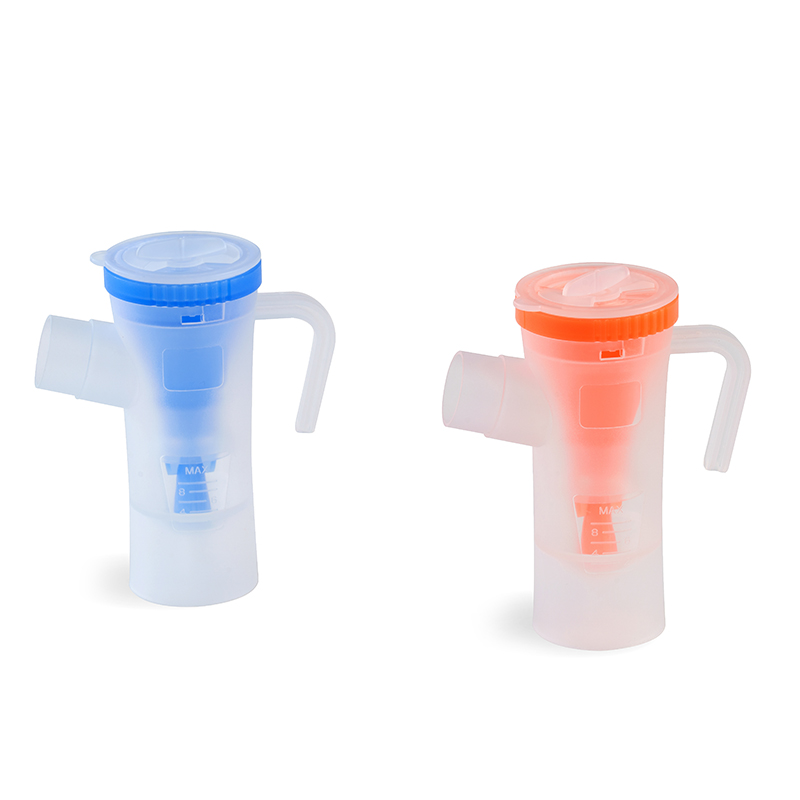 Disposable nebulizer cup