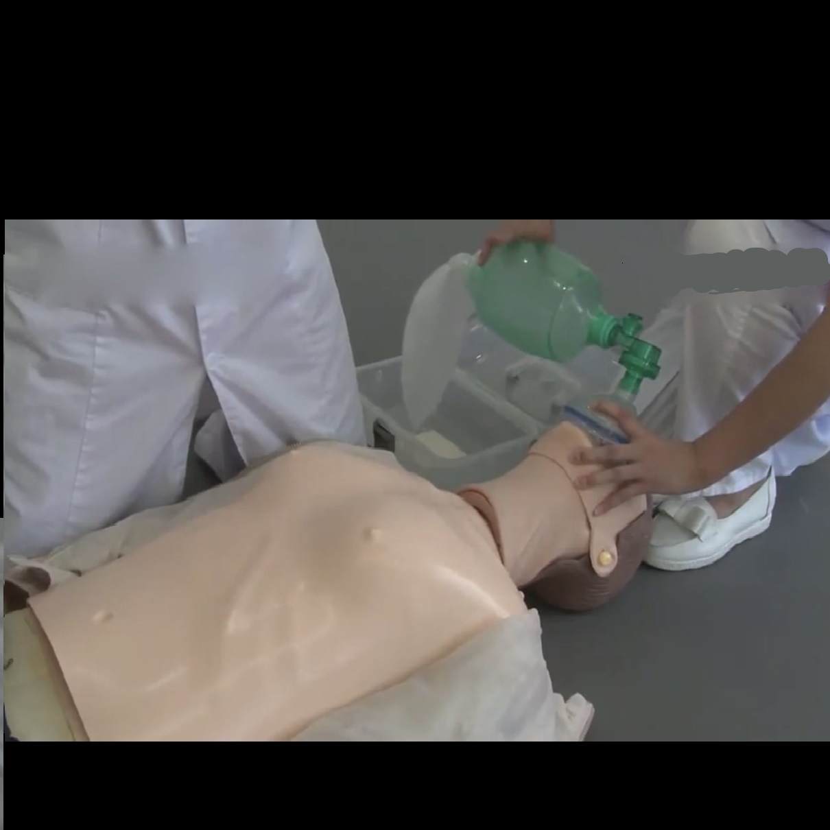 Using a manual resuscitation bag/Bag Valve Mask/ for Positive Pressure Ventilation 
